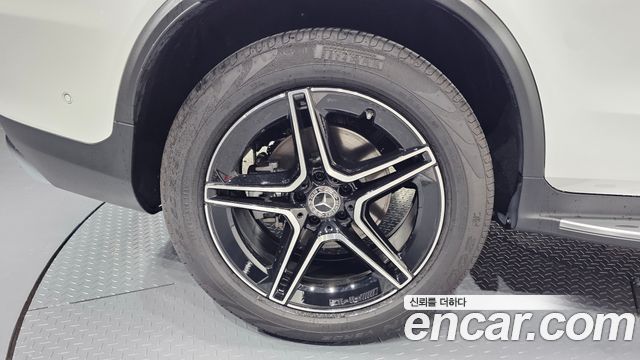Mercedes-Benz GLC-Class GCL300 4MATIC Coupe