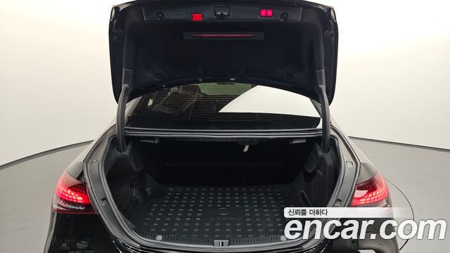 Mercedes-Benz E-Class E220d 4MATIC Exclusive