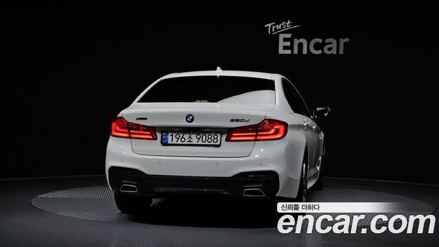 BMW 5-Series 520d M Sport package