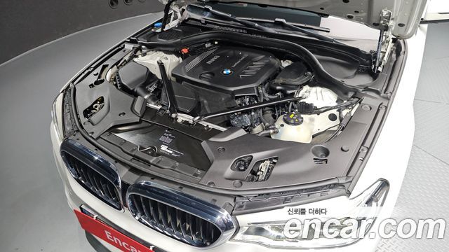 BMW 5-Series 520d M Sport package