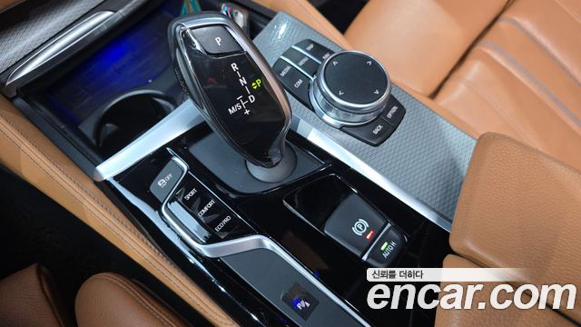 BMW 5-Series 520d M Sport package