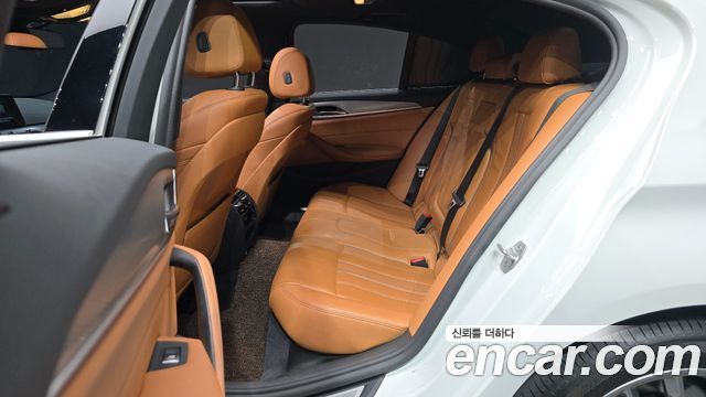BMW 5-Series 520d M Sport package