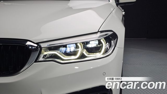 BMW 5-Series 520d M Sport package