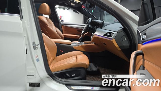 BMW 5-Series 520d M Sport package
