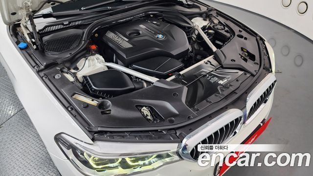 BMW 5-Series 530i xDrive Luxury Plus