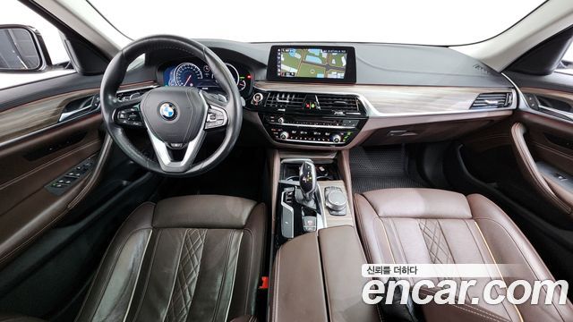 BMW 5-Series 530i xDrive Luxury Plus