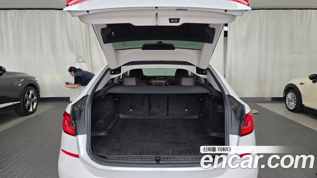 BMW Gran Turismo 640i xDrive Luxury
