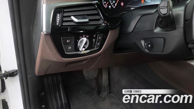 BMW Gran Turismo 640i xDrive Luxury