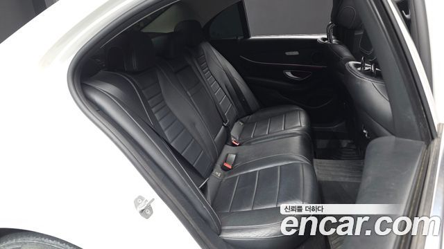 Mercedes-Benz E-Class E220d Avantgarde