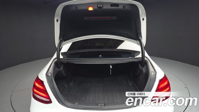 Mercedes-Benz E-Class E220d Avantgarde