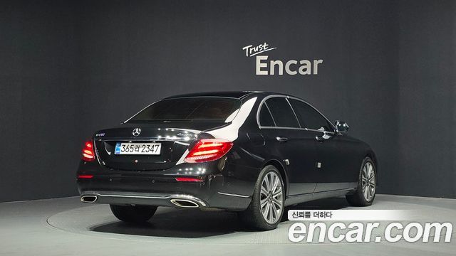 Mercedes-Benz E-Class E450 4MATIC Exclusive