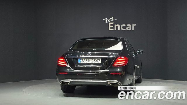 Mercedes-Benz E-Class E450 4MATIC Exclusive