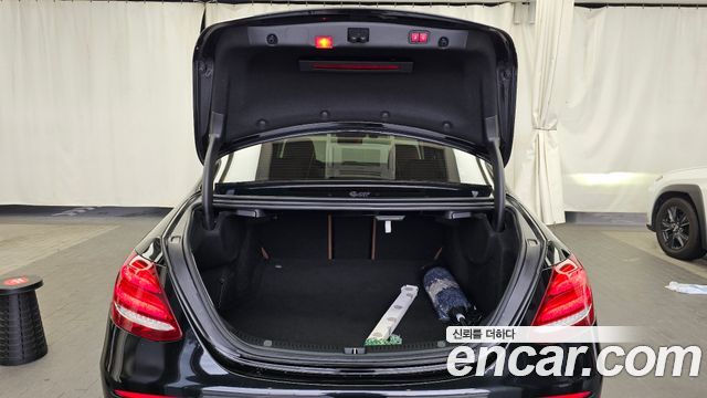 Mercedes-Benz E-Class E450 4MATIC Exclusive