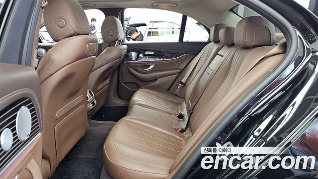 Mercedes-Benz E-Class E450 4MATIC Exclusive