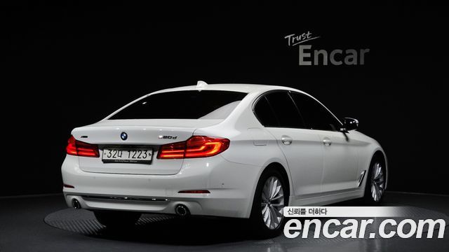 BMW 5-Series 520d xDrive Luxury Plus