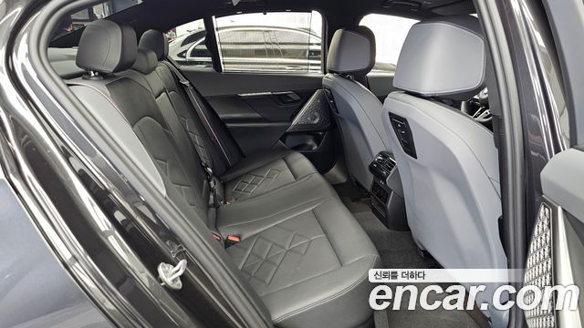 BMW 5-Series 530e xDrive M Sport Pro