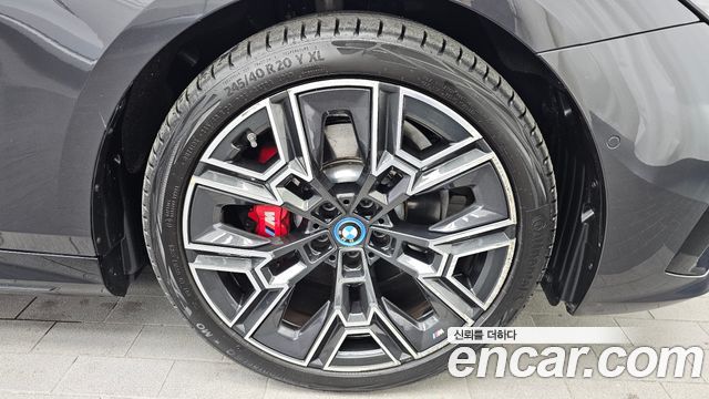 BMW 5-Series 530e xDrive M Sport Pro