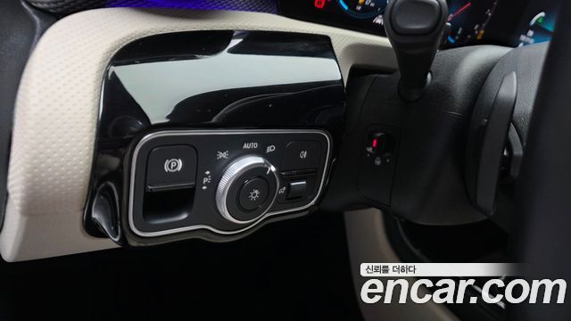 Mercedes-Benz A-Class A220 Hatchback