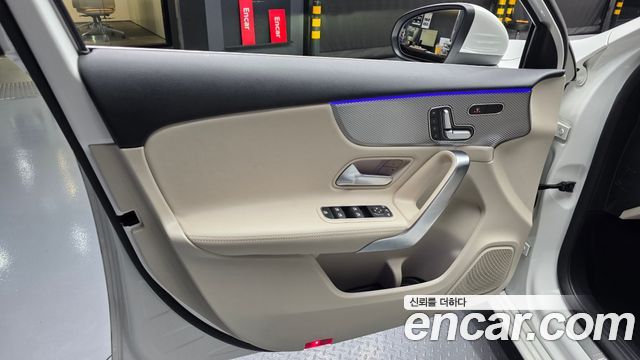 Mercedes-Benz A-Class A220 Hatchback