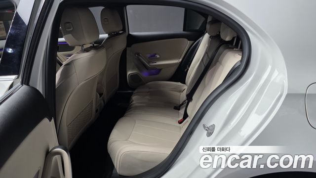 Mercedes-Benz A-Class A220 Hatchback