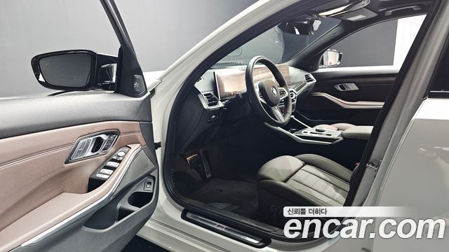 BMW 3-Series M340i xDrive Touring Pro