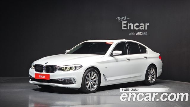 BMW 5-Series 520i Luxury