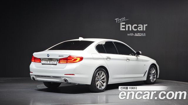 BMW 5-Series 520i Luxury