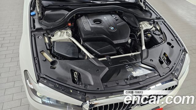 BMW 5-Series 520i Luxury