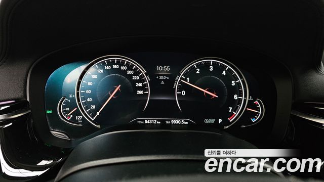 BMW 5-Series 520i Luxury