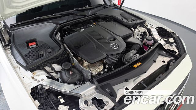 Mercedes-Benz E-Class E220d 4MATIC AMG Line
