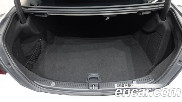 Mercedes-Benz E-Class E220d 4MATIC AMG Line