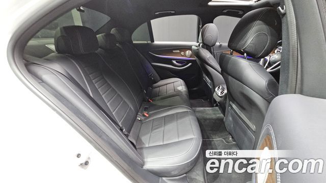 Mercedes-Benz E-Class E220d 4MATIC Exclusive