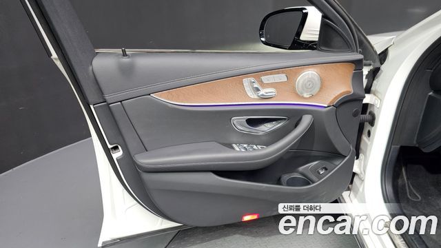 Mercedes-Benz E-Class E220d 4MATIC Exclusive