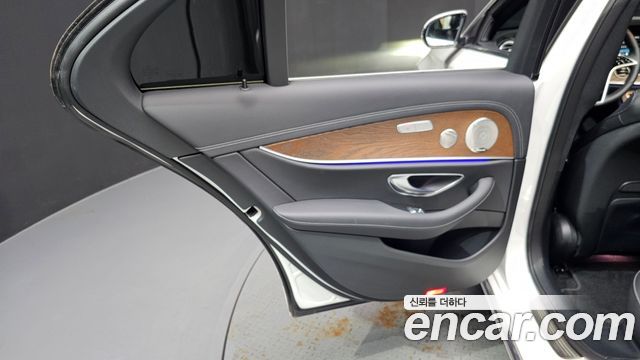 Mercedes-Benz E-Class E220d 4MATIC Exclusive
