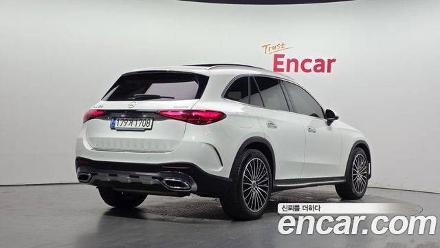 Mercedes-Benz GLC-Class GLC300 4MATIC AMG Line