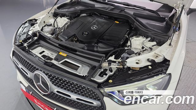 Mercedes-Benz GLC-Class GLC300 4MATIC AMG Line