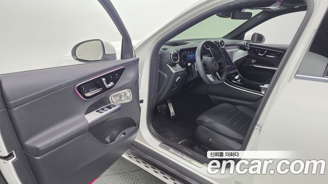Mercedes-Benz GLC-Class GLC300 4MATIC AMG Line