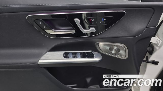 Mercedes-Benz GLC-Class GLC300 4MATIC AMG Line