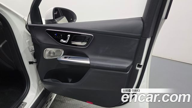 Mercedes-Benz GLC-Class GLC300 4MATIC AMG Line