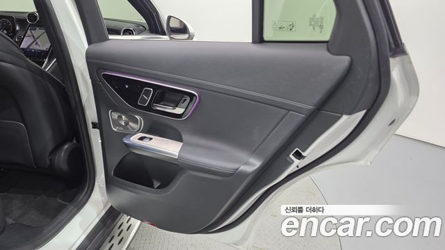 Mercedes-Benz GLC-Class GLC300 4MATIC AMG Line