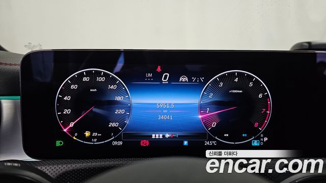 Mercedes-Benz CLA-Class CLA250 4MATIC