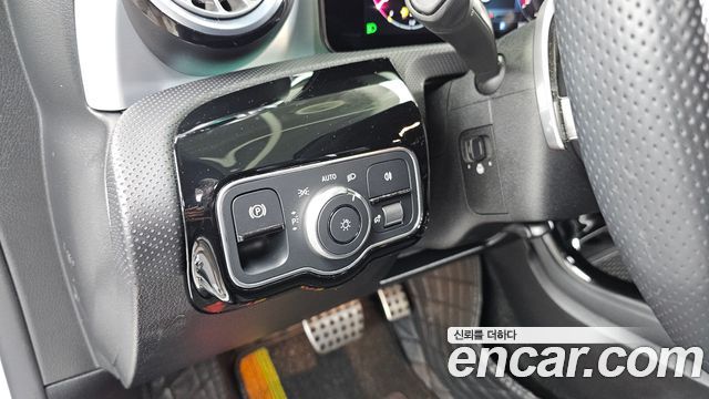 Mercedes-Benz CLA-Class CLA250 4MATIC