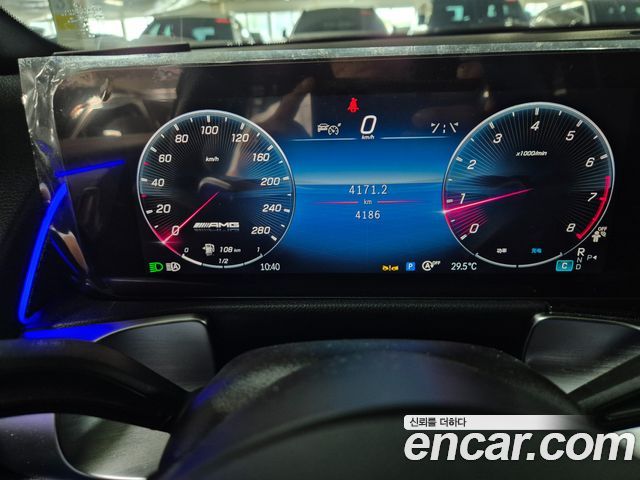 Mercedes-Benz GLB-Class AMG GLB35 4MATIC