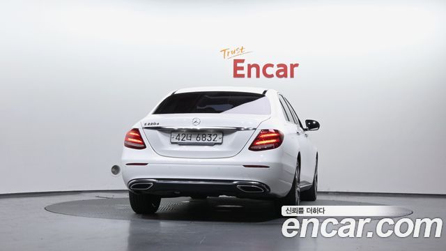 Mercedes-Benz E-Class E220d Avantgarde