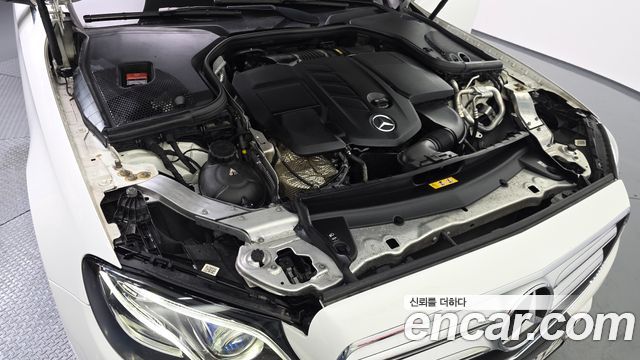 Mercedes-Benz E-Class E220d Avantgarde