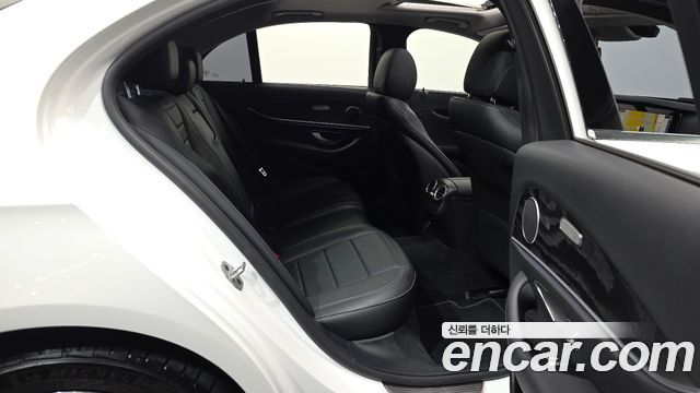 Mercedes-Benz E-Class E220d Avantgarde