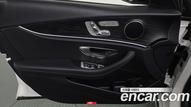 Mercedes-Benz E-Class E220d Avantgarde