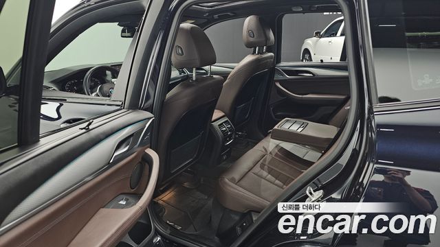 BMW X3 xDrive 20i M sports Online Exclusive Edition