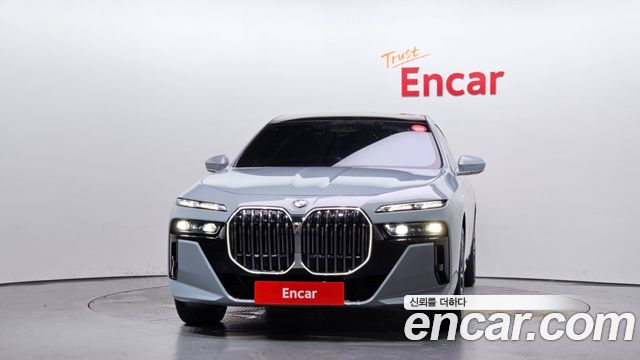 BMW 7-Series 740i sDrive M Sport