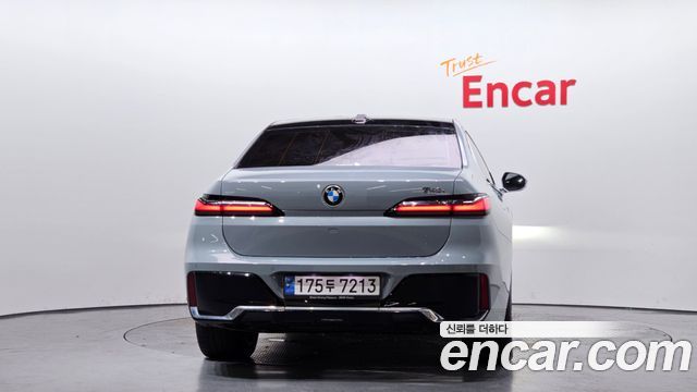 BMW 7-Series 740i sDrive M Sport